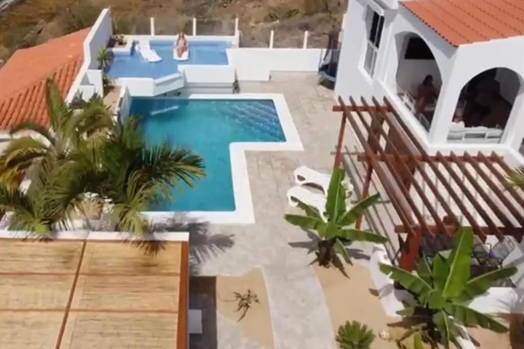 Gezellige Villa Met Prachtig Zicht En Zwembad Arona  Eksteriør bilde
